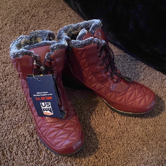 Boots - Picture 4 of 4